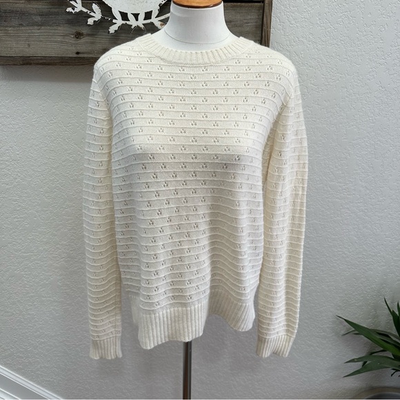 J. Crew Sweaters - J. Crew Wool Alpaca blend Elegant Cream‎ Sweater Ladies Large